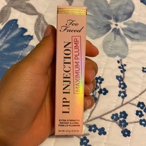 Too faced lip injections
